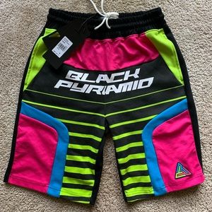 Black Pyramid Fastway Shorts